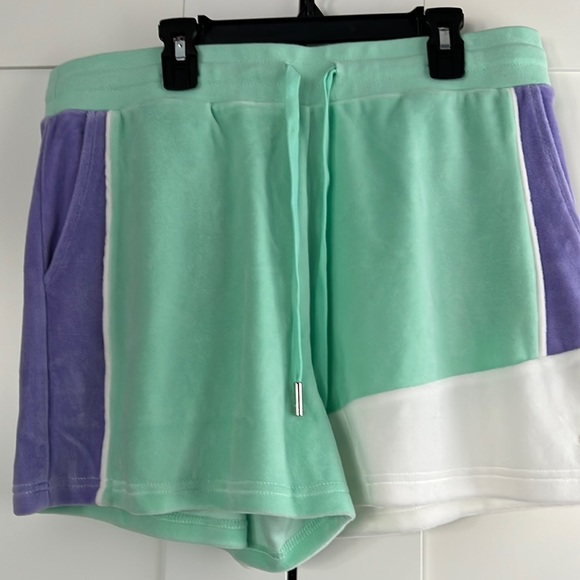 Juicy couture new with tags shorts large - Picture 1 of 4